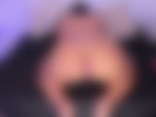 AlaiaSweet's Live Sex Cam Show