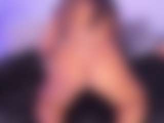 AlaiaSweet's Live Sex Cam Show