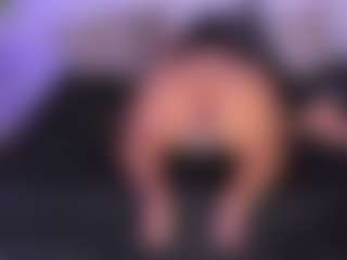 AlaiaSweet's Live Sex Cam Show