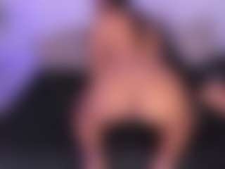 AlaiaSweet's Live Sex Cam Show