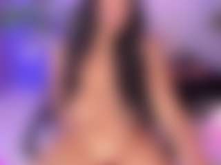 Live cam show with AlaiaSweet - Sexwebcam MILF on Dare Cams
