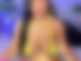Live cam show with AlaiaSweet - Spank on Camsoda