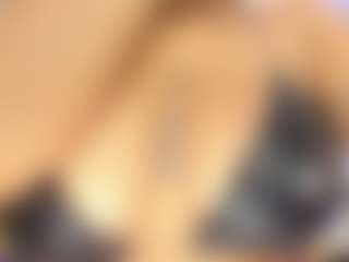 AlaiaSweet's Live Sex Cam Show