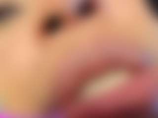 AlaiaSweet's Live Sex Cam Show