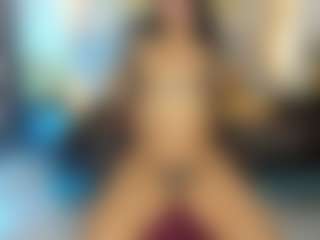 Live cam show with AlaiaSweet - Big Tits on Camsoda