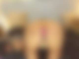 Live cam show with AlaiaSweet - Big Tits Mature on liverealitysex.com
