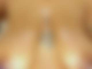 Live cam show with AlaiaSweet - Striptease MILF on xxxlivecams.org