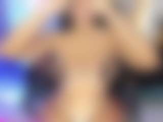 AlaiaSweet MILF webcam performer live streaming