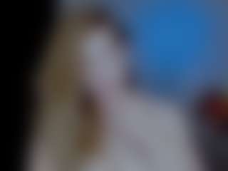 Live cam show with Eleonores - Brown Hair on xDating