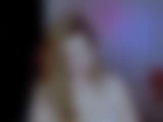 Live cam show with Eleonores - Oil on Camsoda