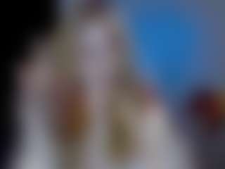 Live cam show with Eleonores - Living Room on Camsoda