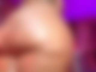 Live cam show with rihanarose - Big Tits on CamwithHer