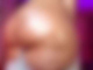 Live cam show with rihanarose - Lovense on Milf Play