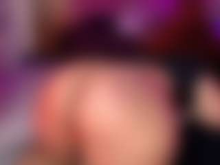 Live cam show with rihanarose - Flash on Camsoda