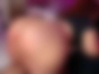 Live cam show with rihanarose - Strip on Camsoda