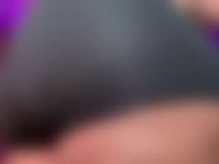 Live cam show with rihanarose - Joi on Camsoda
