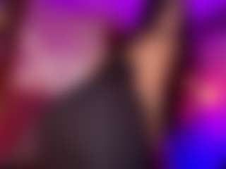 Live cam show with rihanarose - Ebony on Chatstar | colombia
