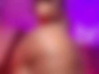 Live cam show with rihanarose - Tease Brown Hair on Camiplay Live