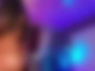 Live cam show with rihanarose - Black HD on Camming Site
