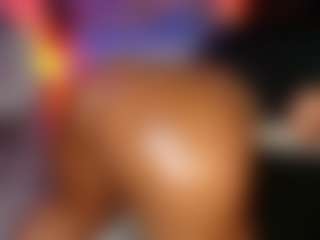 Live cam show with rihanarose - Ebony Big Tits on Camsoda