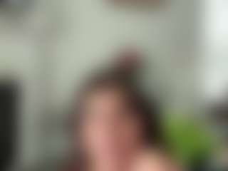 Live cam show with Lokilopez - Flashing on Chatstar