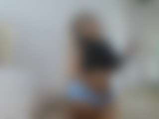 Mulatto Mamiii's Live Sex Cam Show