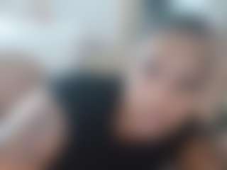 Mulatto Mamiii's Live Sex Cam Show