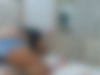 Mulatto Mamiii's Live Sex Cam Show
