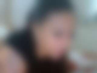 Mulatto Mamiii's Live Sex Cam Show