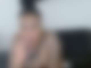 Mulatto Mamiii's Live Sex Cam Show