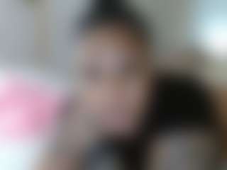 Mulatto Mamiii's Live Sex Cam Show