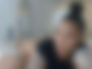 Mulatto Mamiii's Live Sex Cam Show