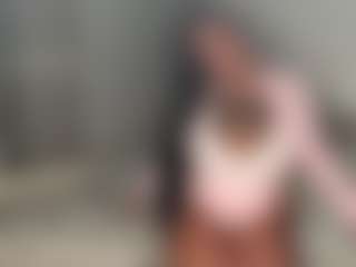 Mulatto Mamiii's Live Sex Cam Show