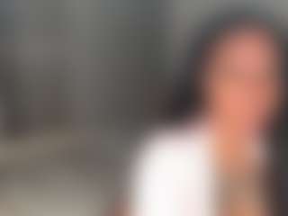 Mulatto Mamiii's Live Sex Cam Show