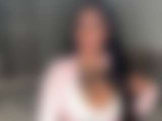Mulatto Mamiii's Live Sex Cam Show