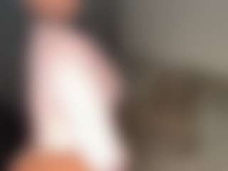 Mulatto Mamiii's Live Sex Cam Show