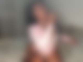 Mulatto Mamiii's Live Sex Cam Show