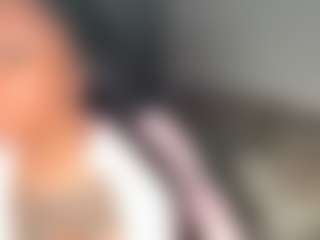 Mulatto Mamiii's Live Sex Cam Show