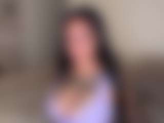 Mulatto Mamiii's Live Sex Cam Show