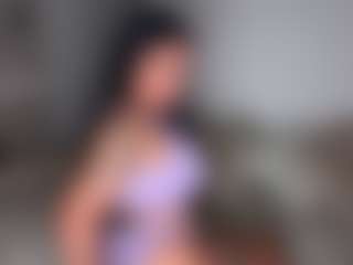 Mulatto Mamiii's Live Sex Cam Show