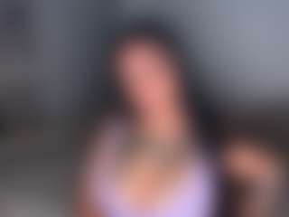 Mulatto Mamiii's Live Sex Cam Show