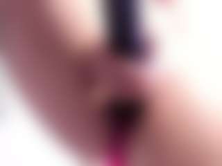 Live cam show with Chelseylewis - Normal on camgirlchat.live