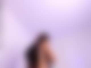 Chelseylewis MILF webcam performer live streaming