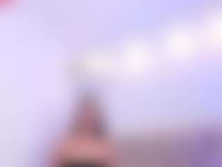Chelseylewis MILF webcam performer live streaming