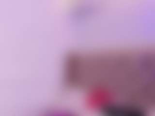 Live cam show with Chelseylewis - Brown Hair MILF on Uber Horny