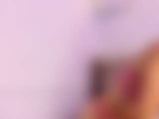 Chelseylewis MILF webcam performer live streaming