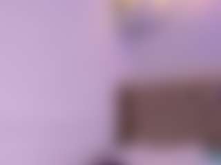Live cam show with Chelseylewis - Fetish MILF on Camsoda