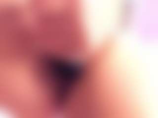 Live cam show with Chelseylewis - Brown Hair on Instabang