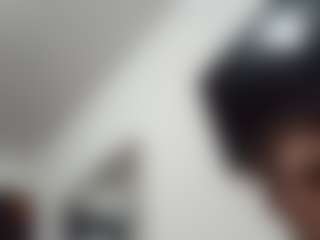 Live cam show with Chelseylewis - Brown Hair MILF on madthumbs