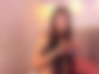 Chelseylewis MILF webcam performer live streaming